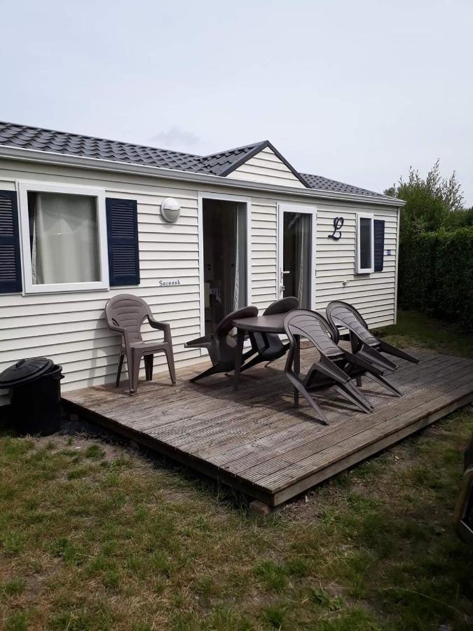 Stacaravan 4Pers In Bredene Met Eigen Tuintje 2449 Exteriér fotografie